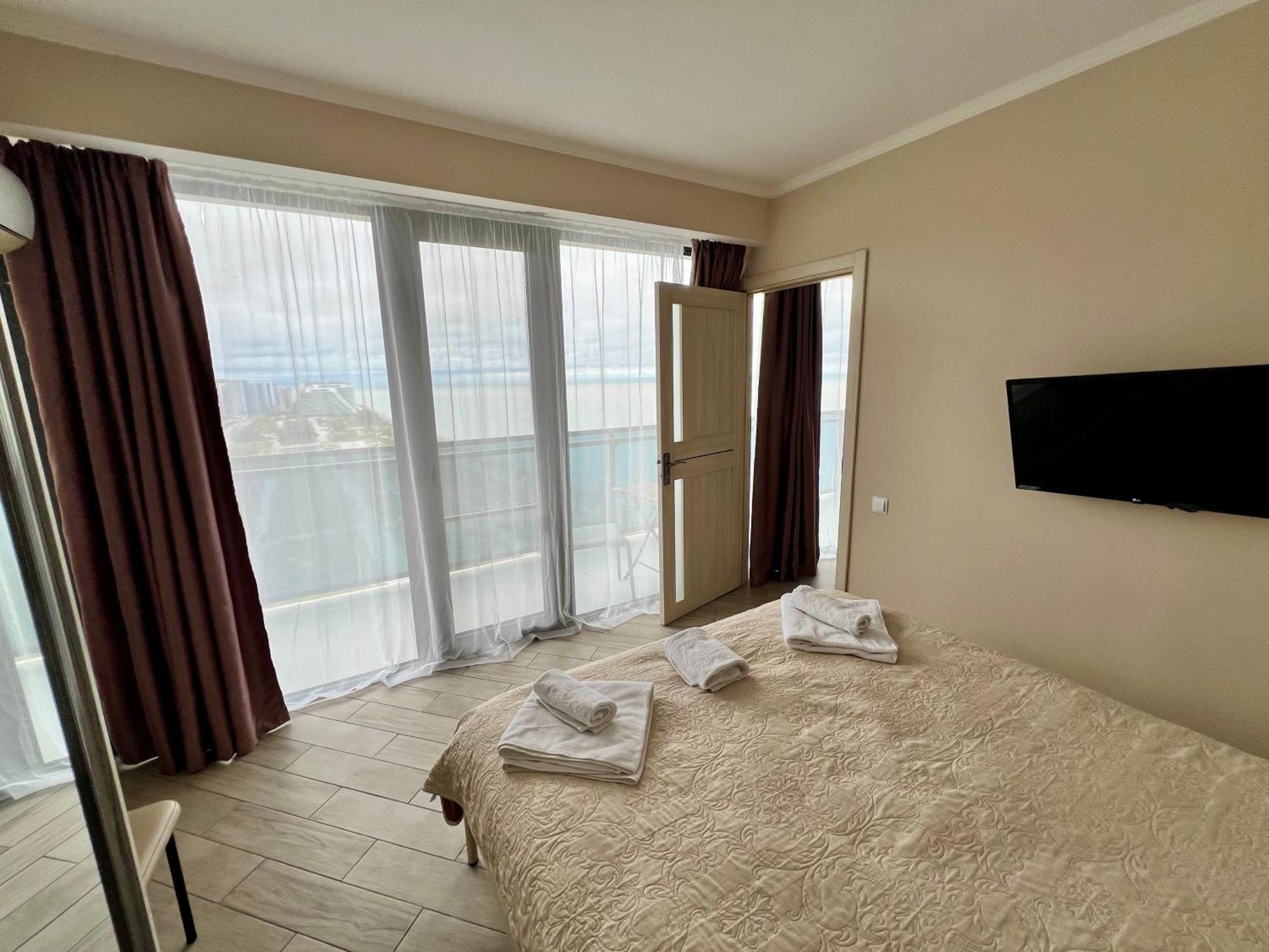 Orbi Beach Tower Batumi Kültér fotó