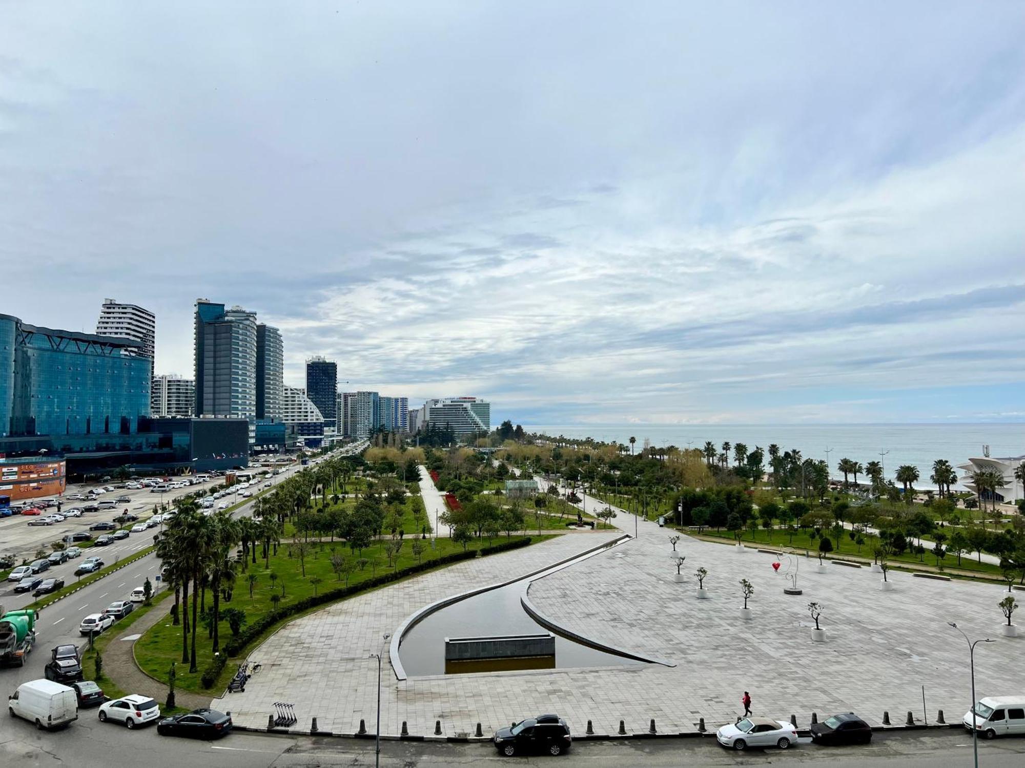 Orbi Beach Tower Batumi Kültér fotó