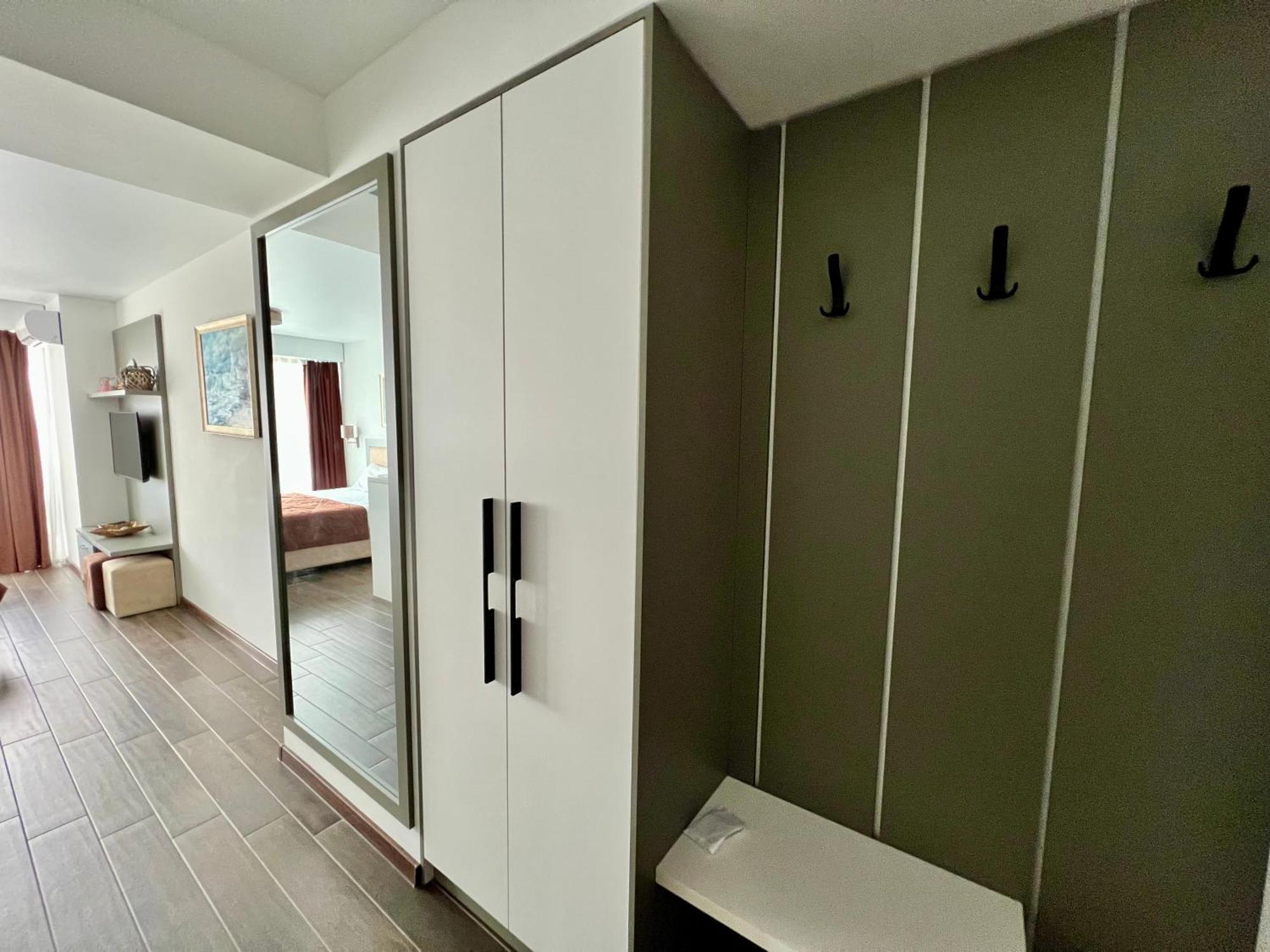 Orbi Beach Tower Batumi Kültér fotó