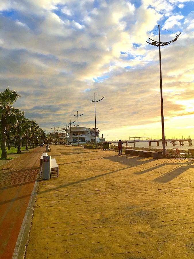 Orbi Beach Tower Batumi Kültér fotó